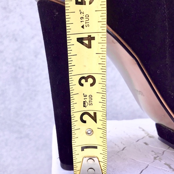 BCBGMAXAZRIA BLACK PLATFORM SUEDE/RABBIT FUR BOOTS - Picture 4 of 8